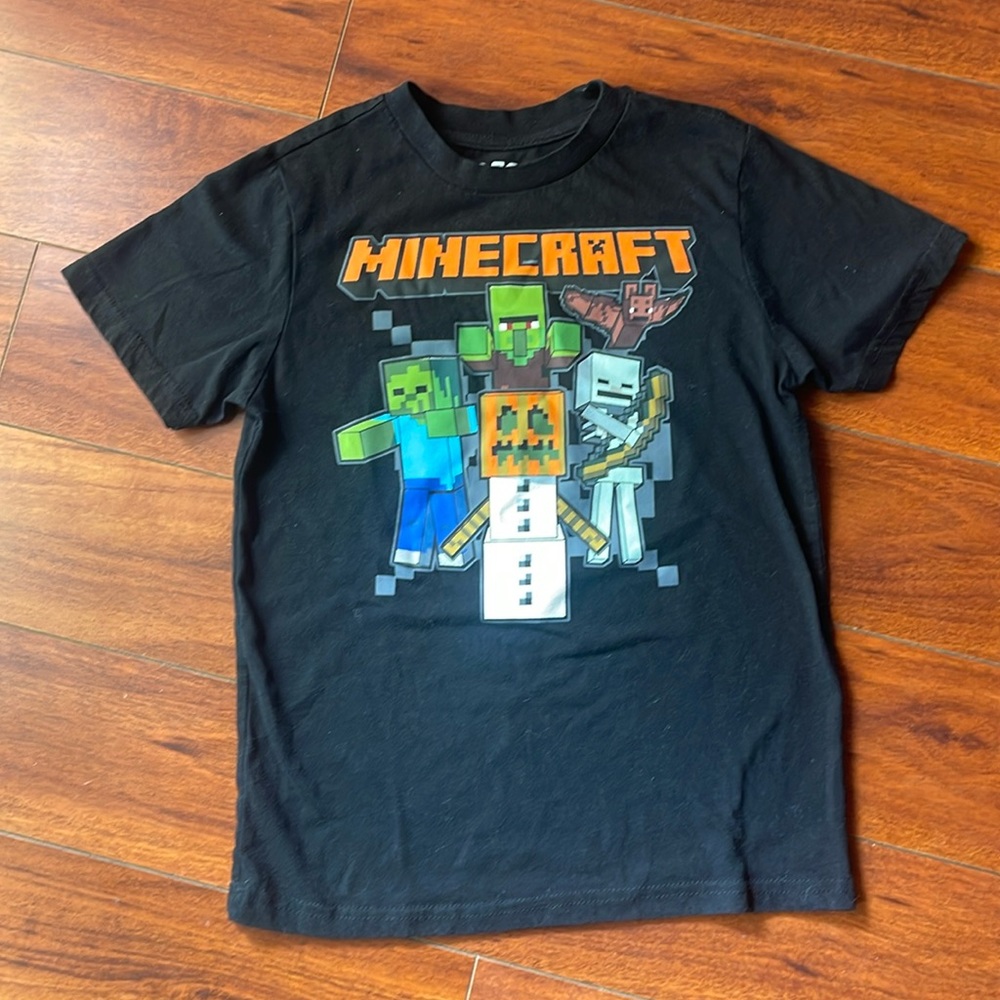 Mojang Studios | Official Minecraft Product | Mad Engine | Size Medium